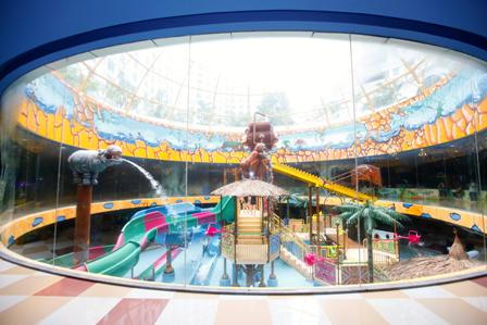 Trải nghiệm hè giữa mùa đông Hà Nội tại Royal City